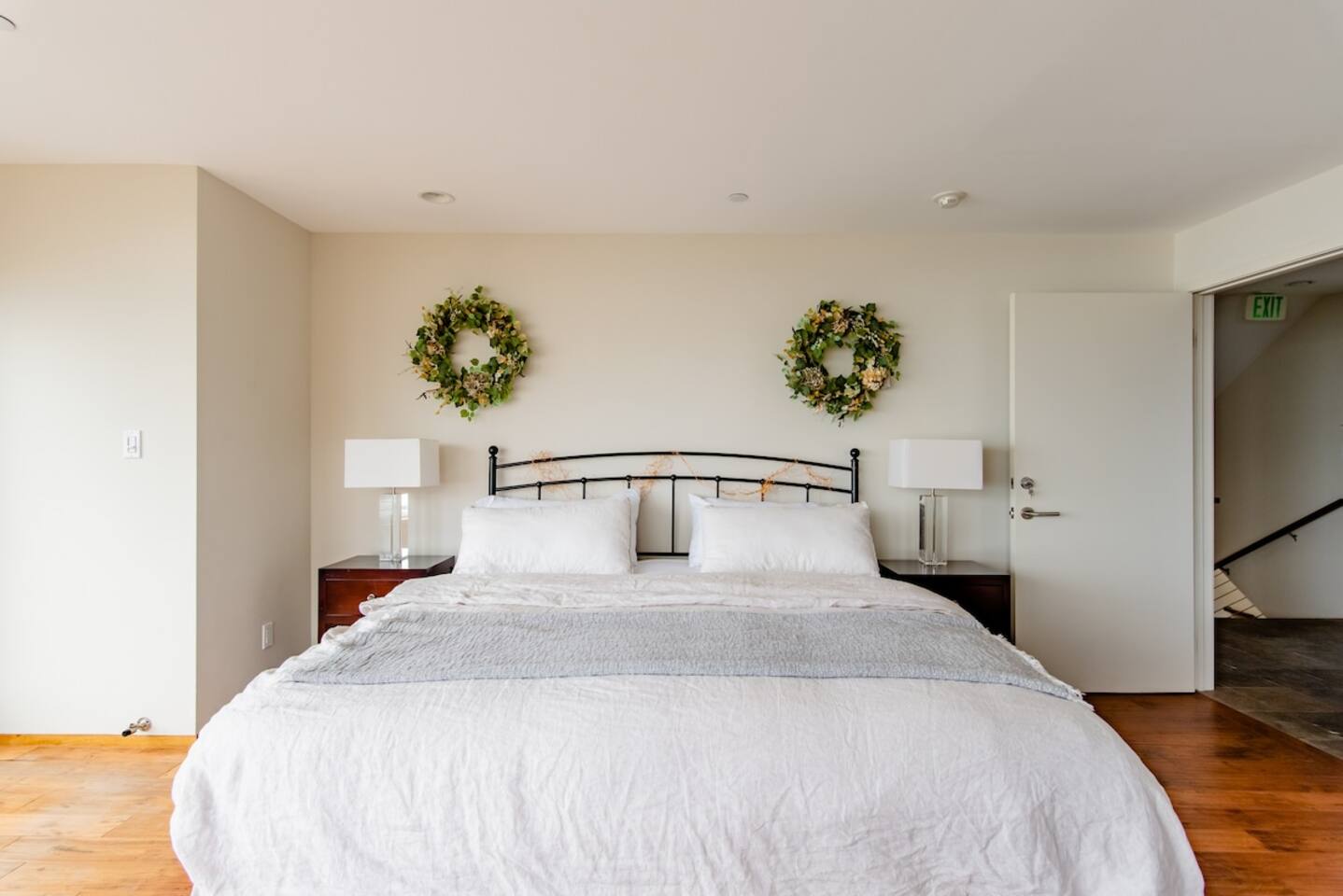Oceanfront King Suite • Miramar Beach Surf Break