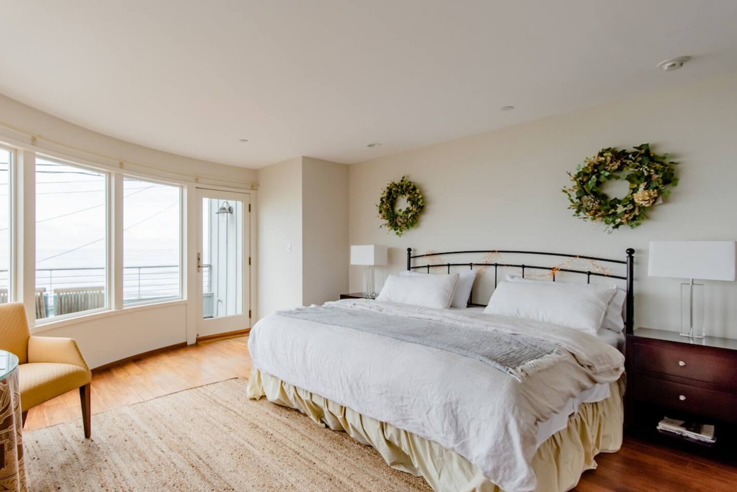 Oceanfront King Suite • Miramar Beach Surf Break