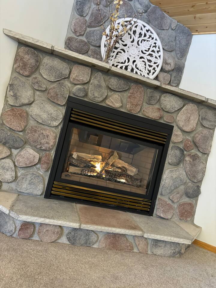 Tranquil Country Getaway-fitness space+near lakes