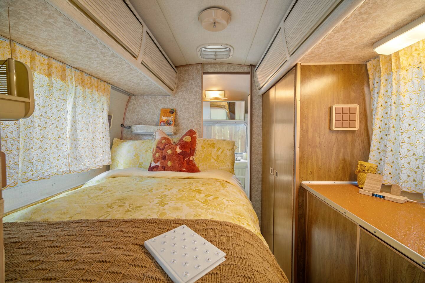Camp Daisy - Airstream w/ Hot Tub