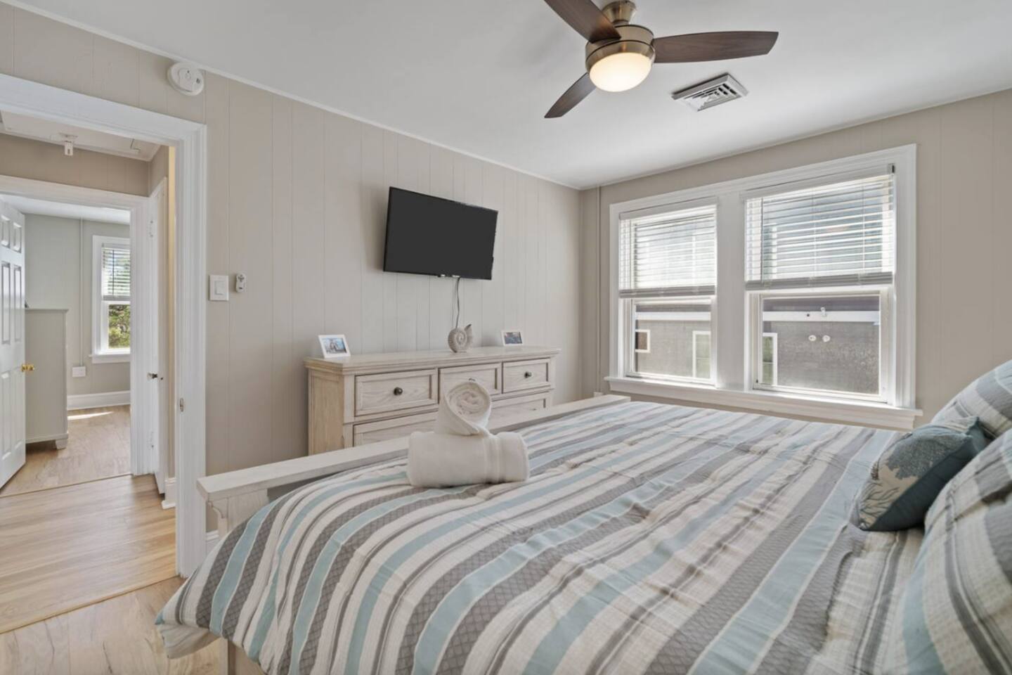 Salt Life Retreat Unit B- 2BR/1BA,Heart of Margate