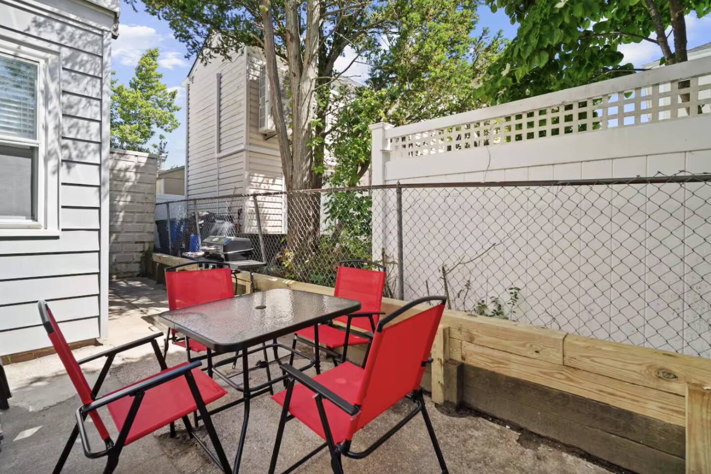Salt Life Retreat Unit B- 2BR/1BA,Heart of Margate