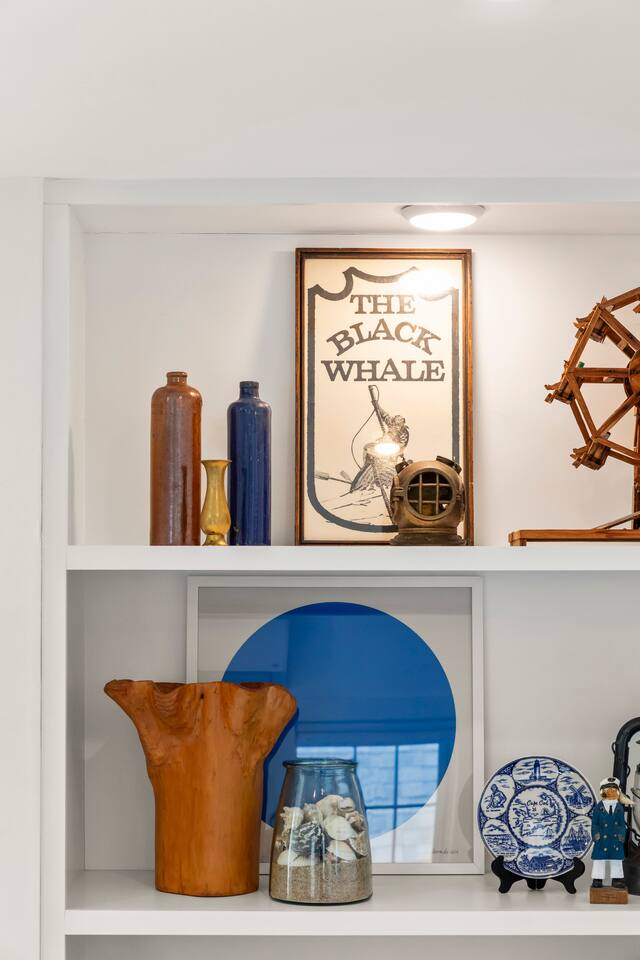 West End Nest - Deck + Bayview + Parking | Sleep 4