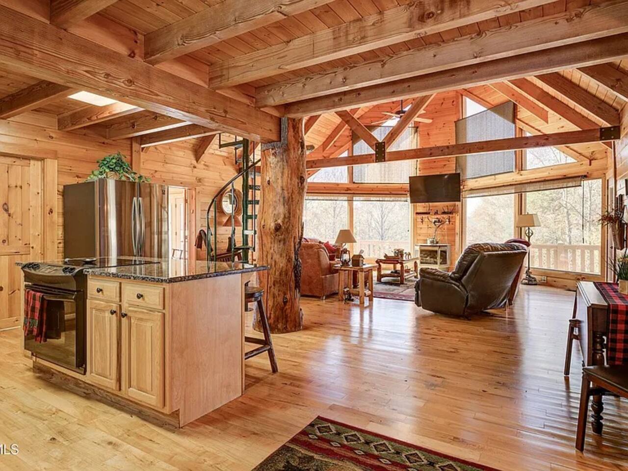 Skyline Lodge