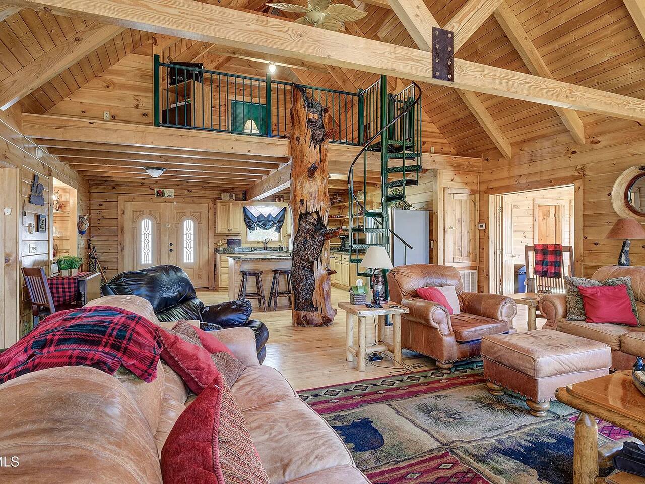 Skyline Lodge