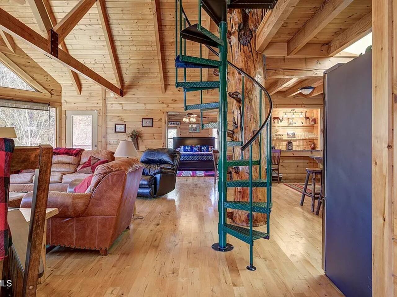 Skyline Lodge