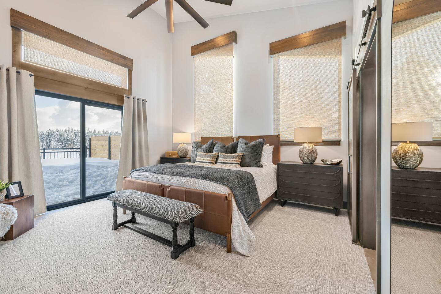 Luxurious Waterfront Home: this one has it ALL!