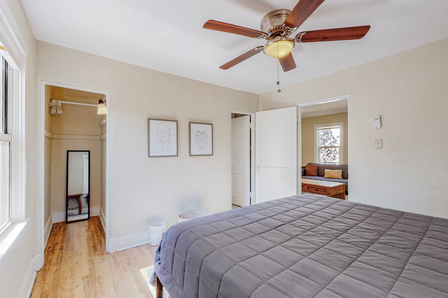 Nob Hill/UNM Luxury 3 Bedroom House w/ King Beds