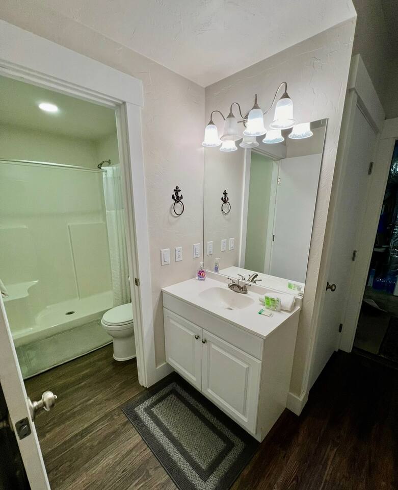 Entire Guest Suite on Orcas Golf Course