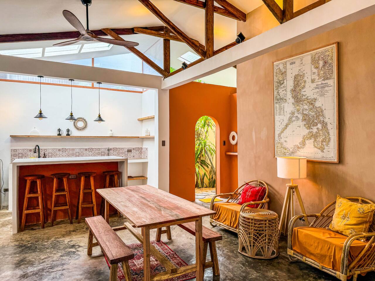 Hacienda Palmera, 3 Bedrooms — General Luna — vacation rental