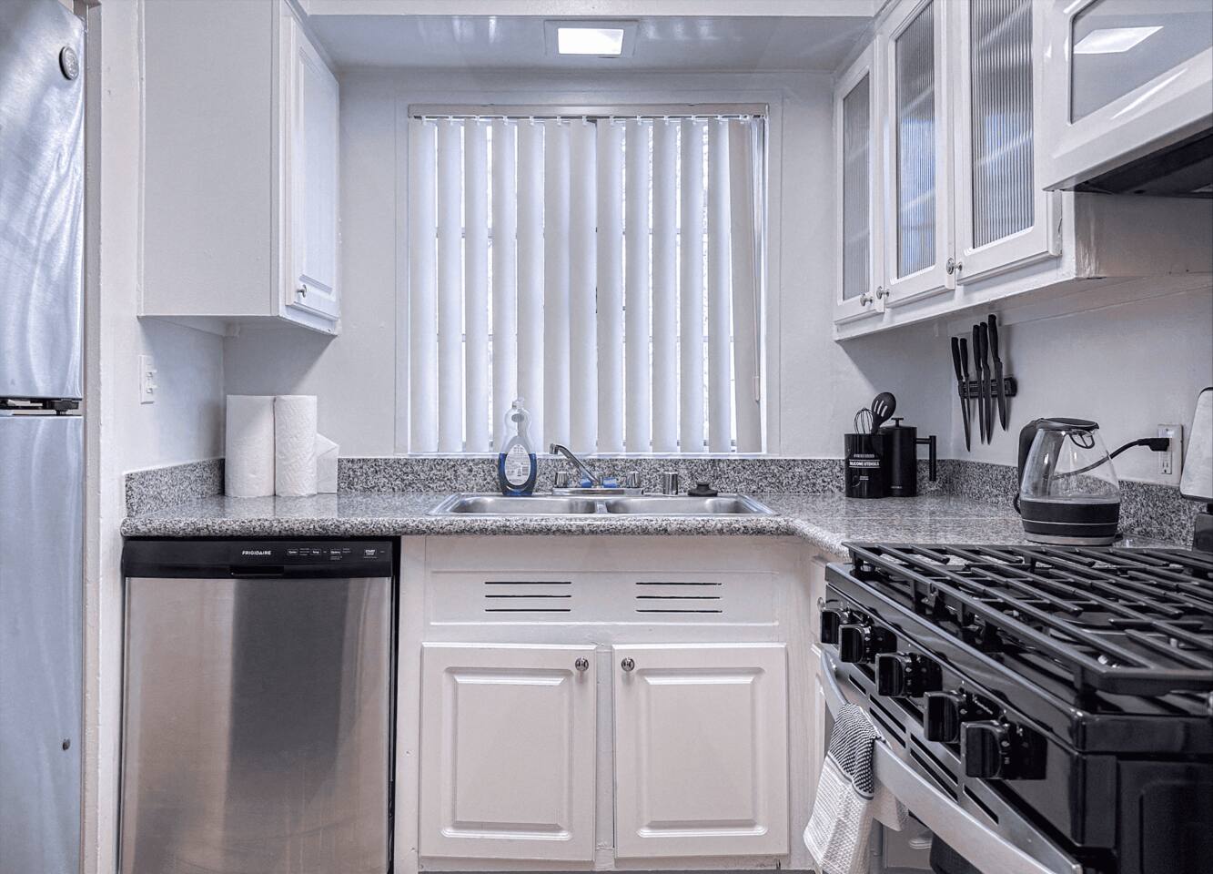 Townhouse, Miracle Mile, 90036