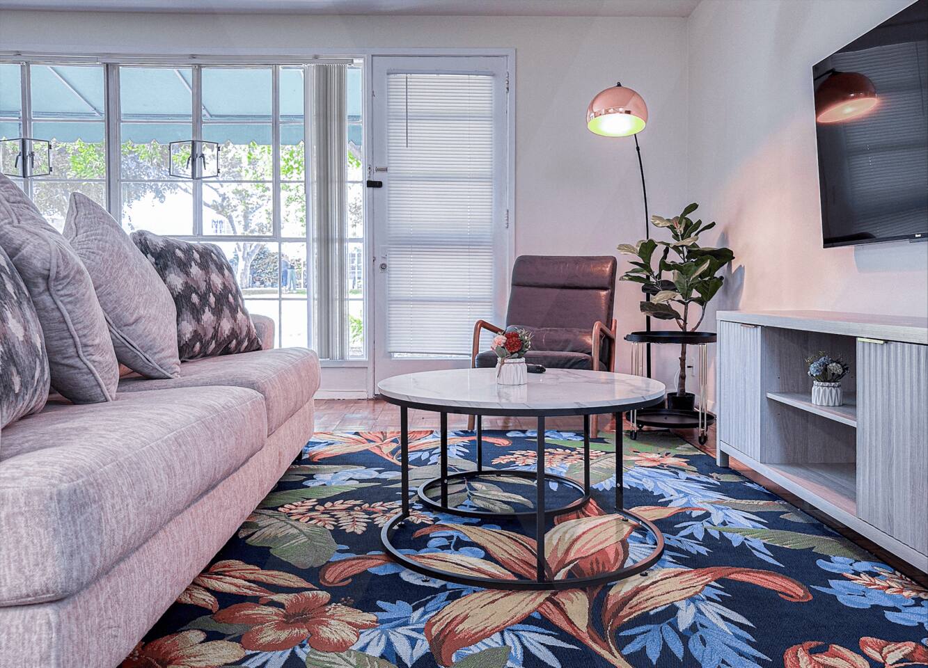 Townhouse, Miracle Mile, 90036 — Los Angeles, CA — vacation rental