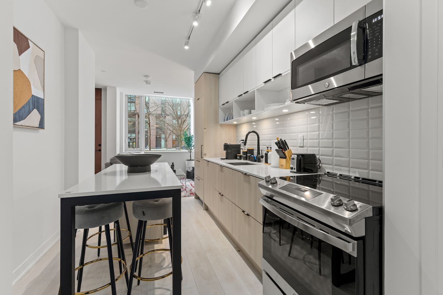 Stylish Townhouse Near Distillery | Patio-Parking β Toronto β vacation rental