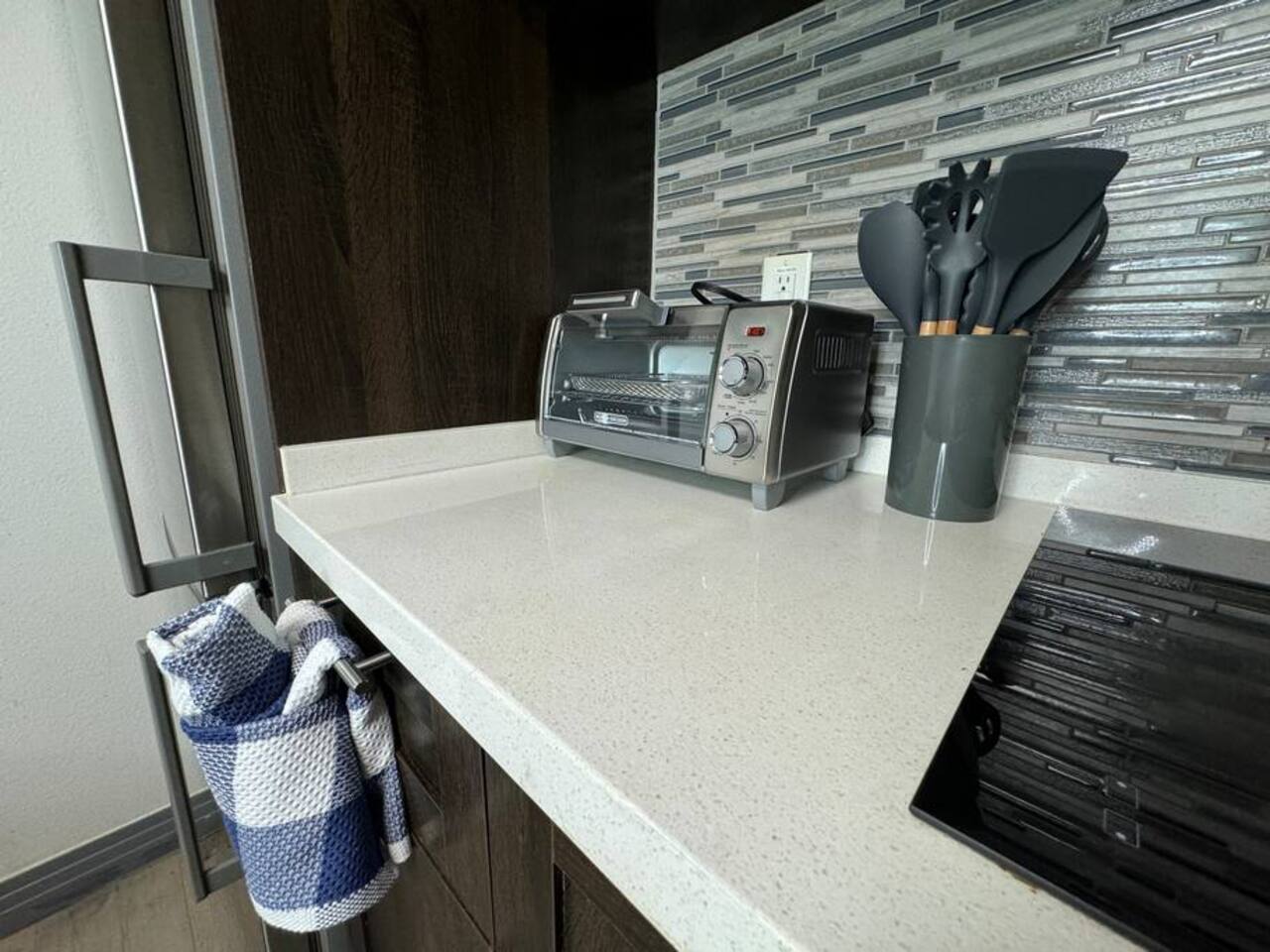Chic Condo Steps from Downtown
