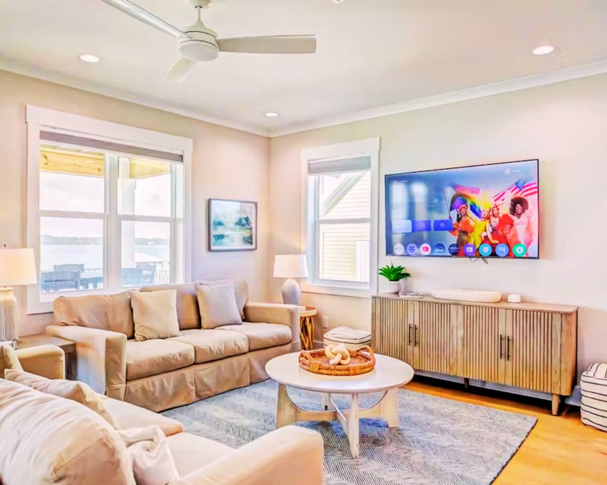 "Believe Inn" | Luxury 6BR Lagoon Front Home With Gulf Views*Heated Private Pool*Private Boat Dock*Sleeps 18