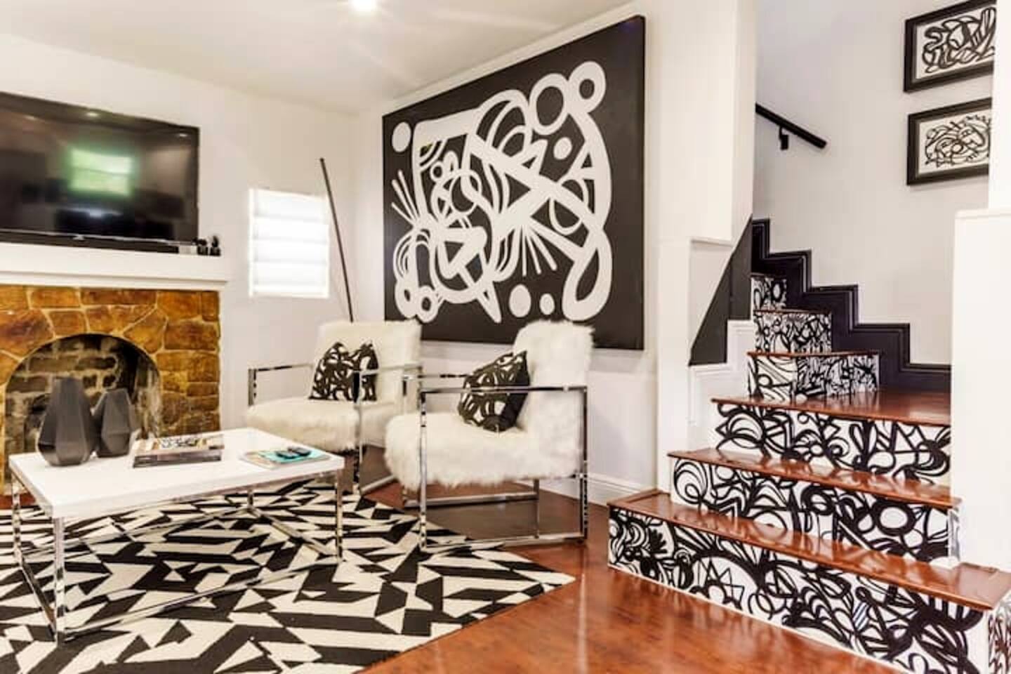 4BD 2BA - Black&White ArtBNB - Antique Row WPB