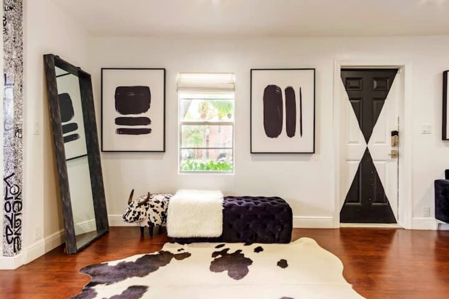 4BD 2BA - Black&White ArtBNB - Antique Row WPB