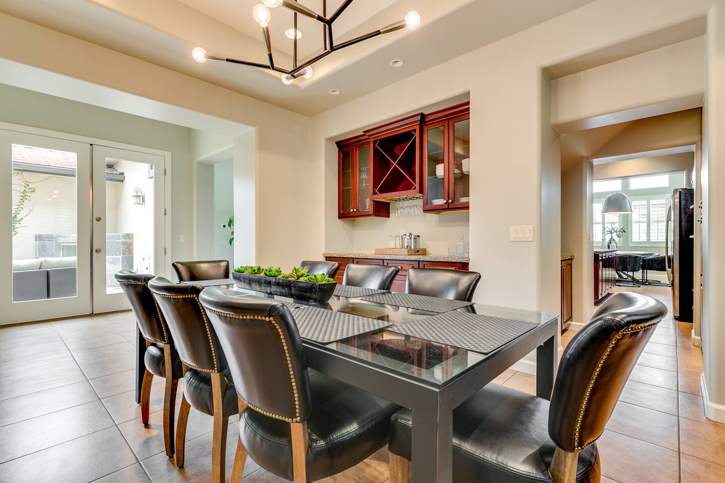 4BR Scottsdale Home - Gym, Spa, & Pool-heat avail!