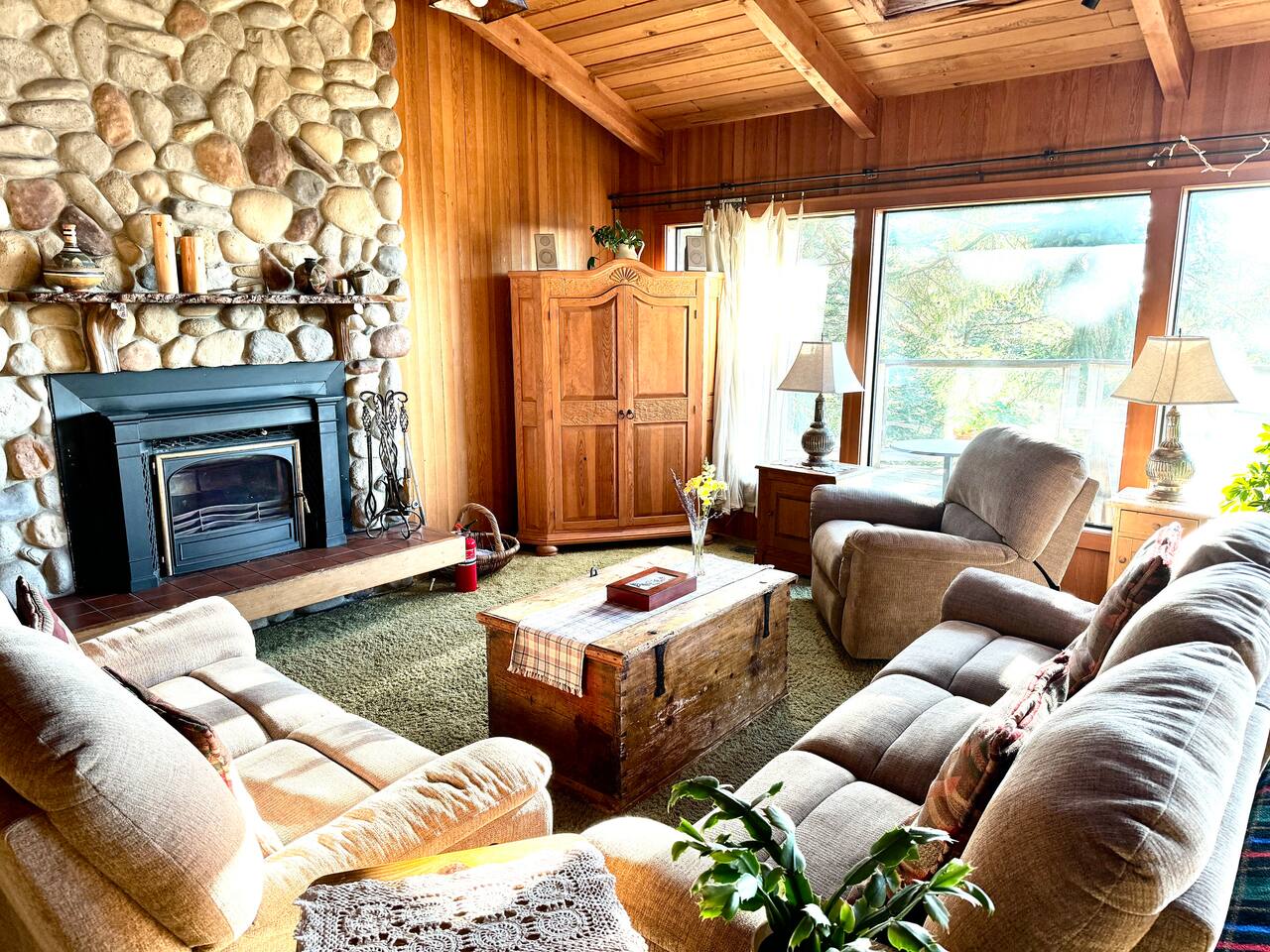 Ocean views-forest home, hot tub — Eastsound, WA — vacation rental