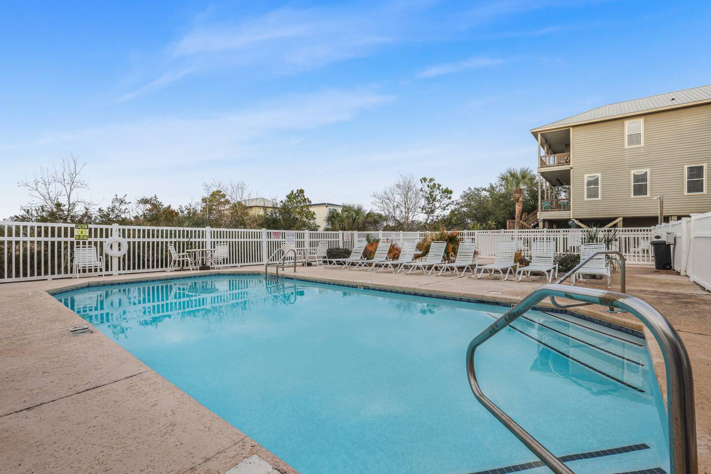 Sweet Tea Shores! Heated Pool - Hot Tub - Lagoon