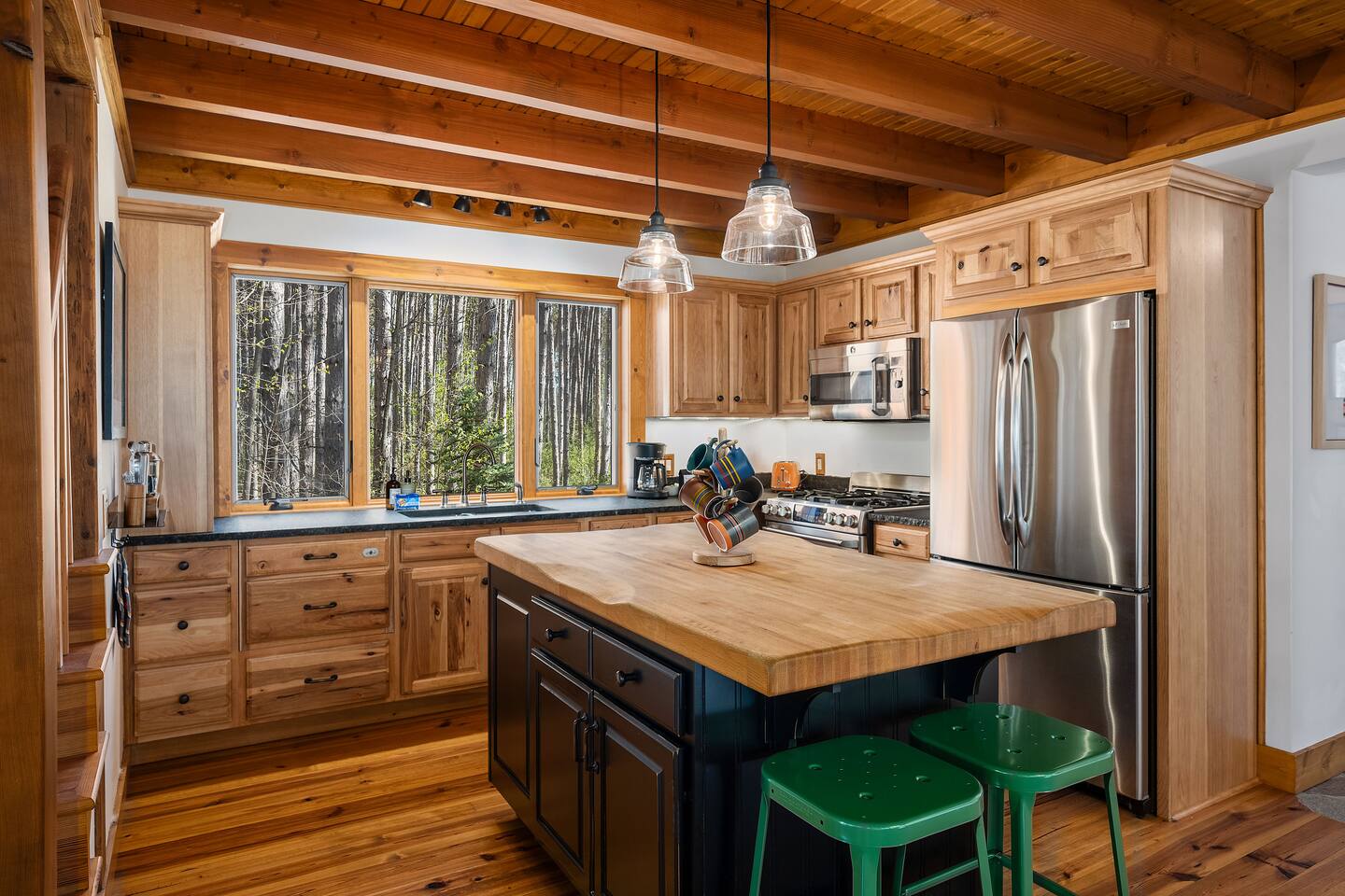 The Cabin on Pine Ridge