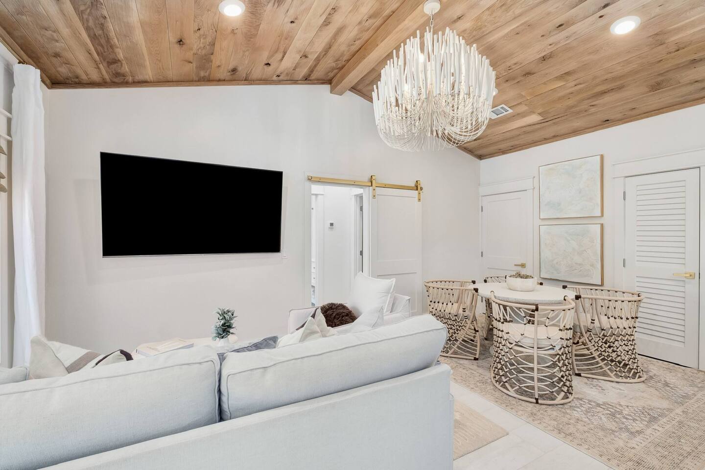 Golf Cart+Hot Tub+Beach Essentials 2BR/2BA