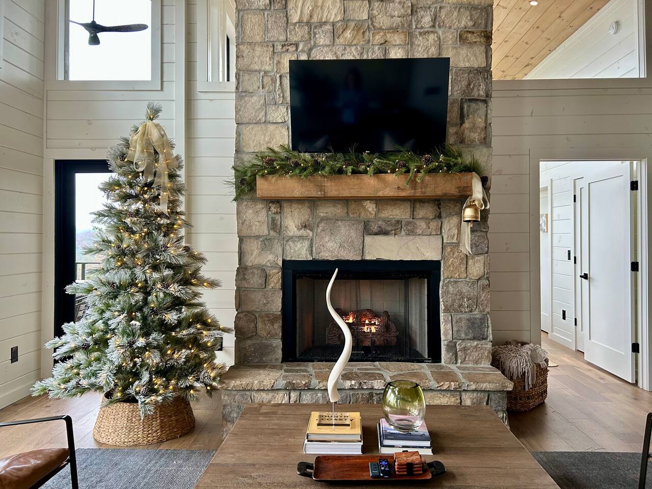Bell Camp Vista | Luxury + Mountain Views