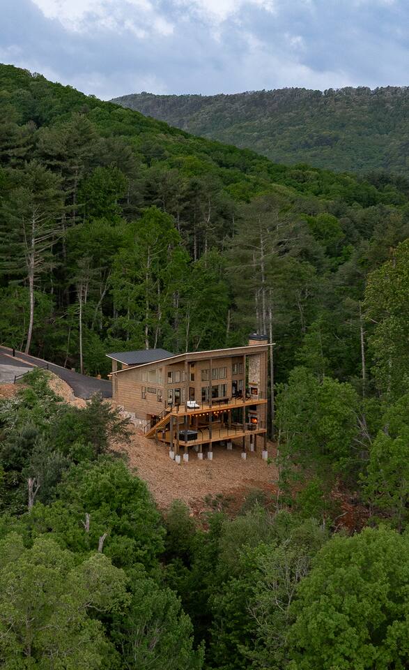 Bell Camp Vista | Luxury + Mountain Views — Blue Ridge, GA — vacation rental