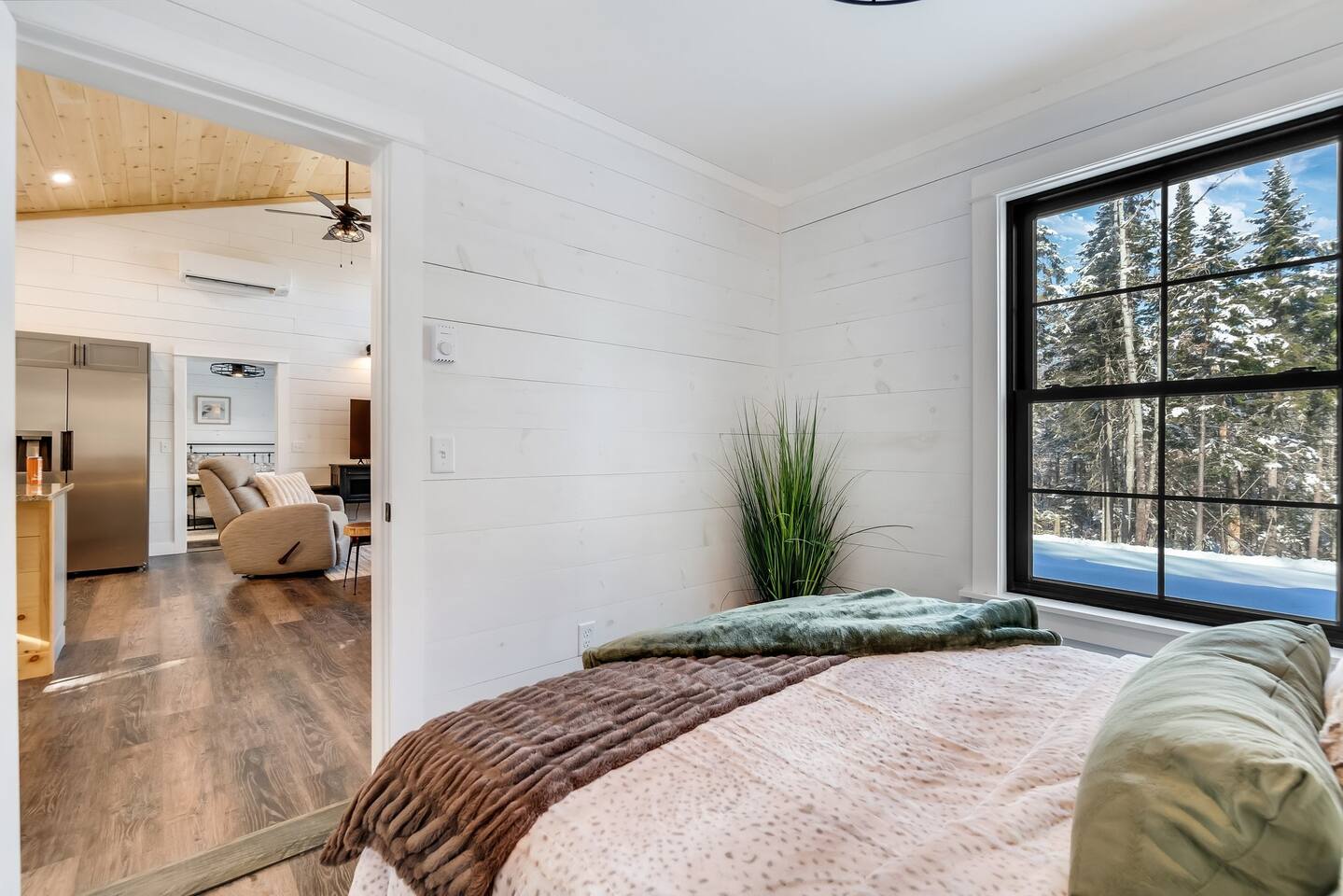 Acadia Pines Retreat
With Private Hot SpaJacuzzi