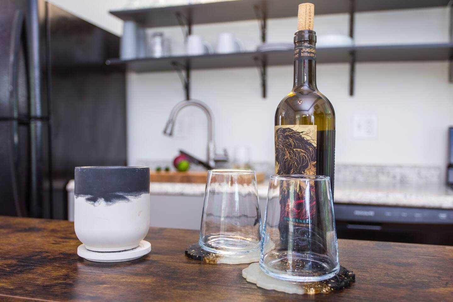 Coastal WFH Escape | Walk DT | 10 Min to Beach