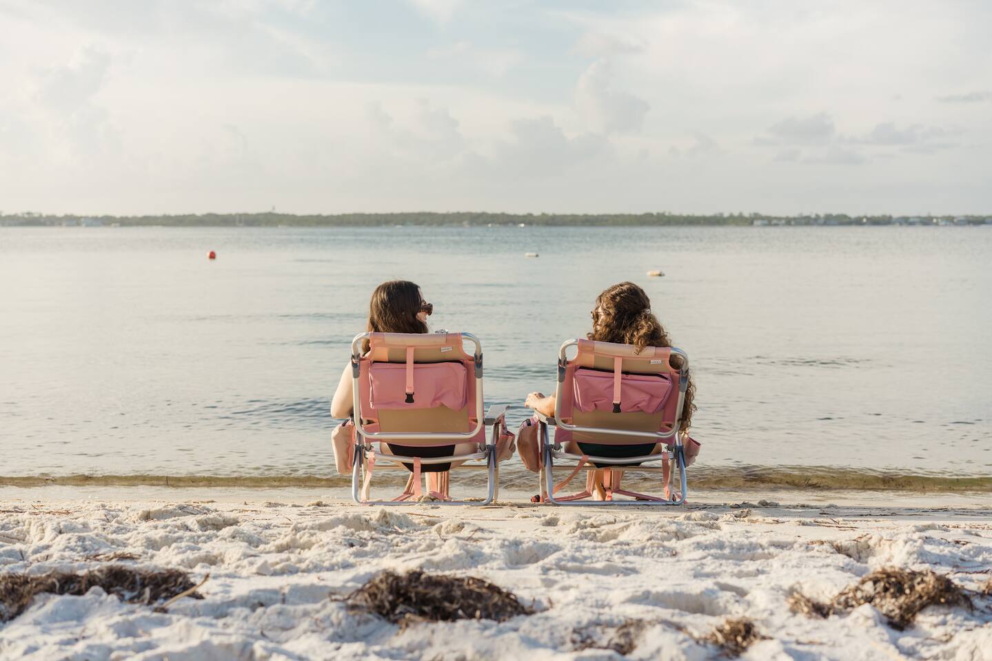 Coastal WFH Escape | Walk DT | 10 Min to Beach
