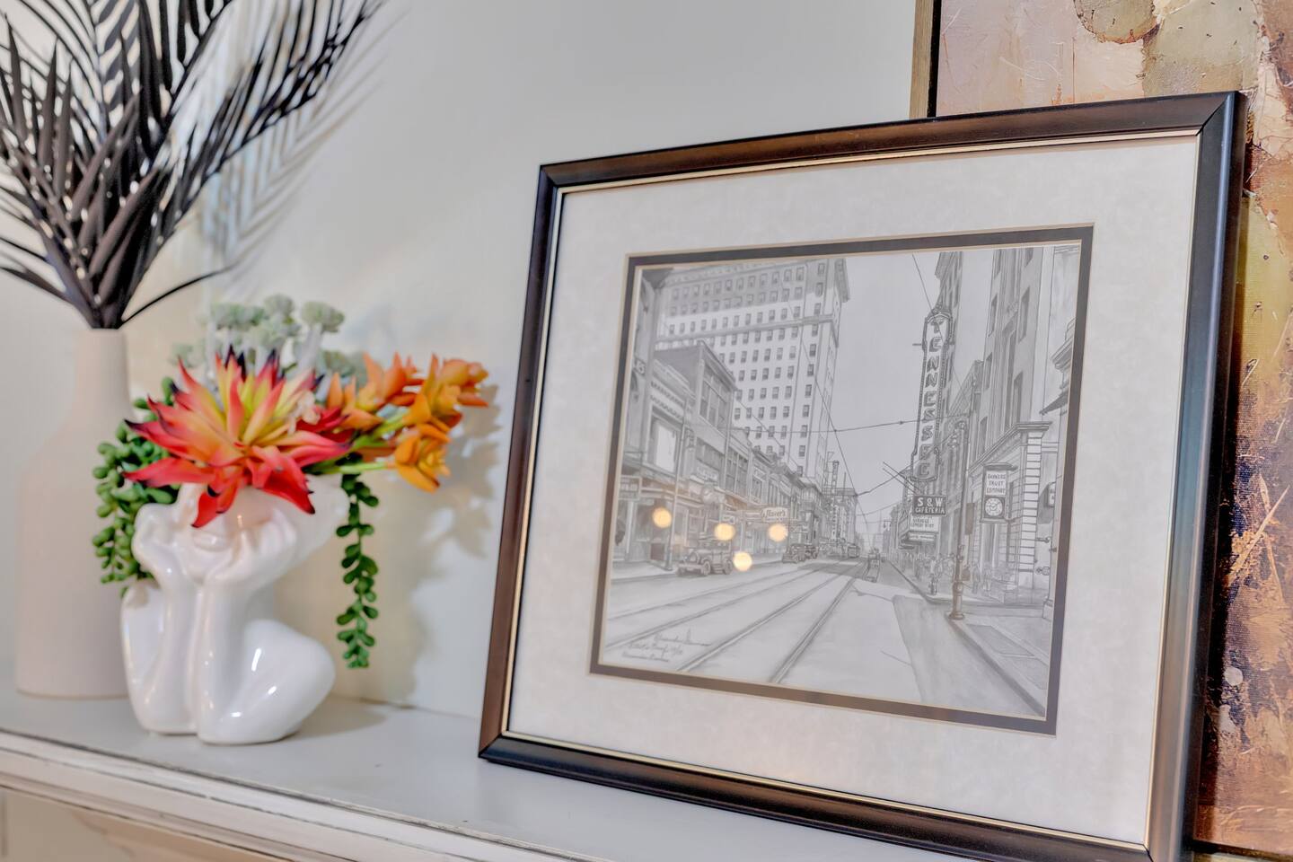 Totally Tubular Condo | Near Downtown | WFH | ADA