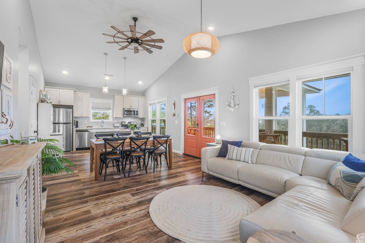 New! Sleeps 8 - Dog Friendly - Beach Club Access!