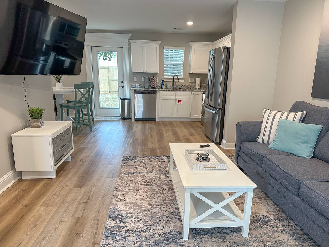 Beachfront 3BR Home w Fast Wi-Fi