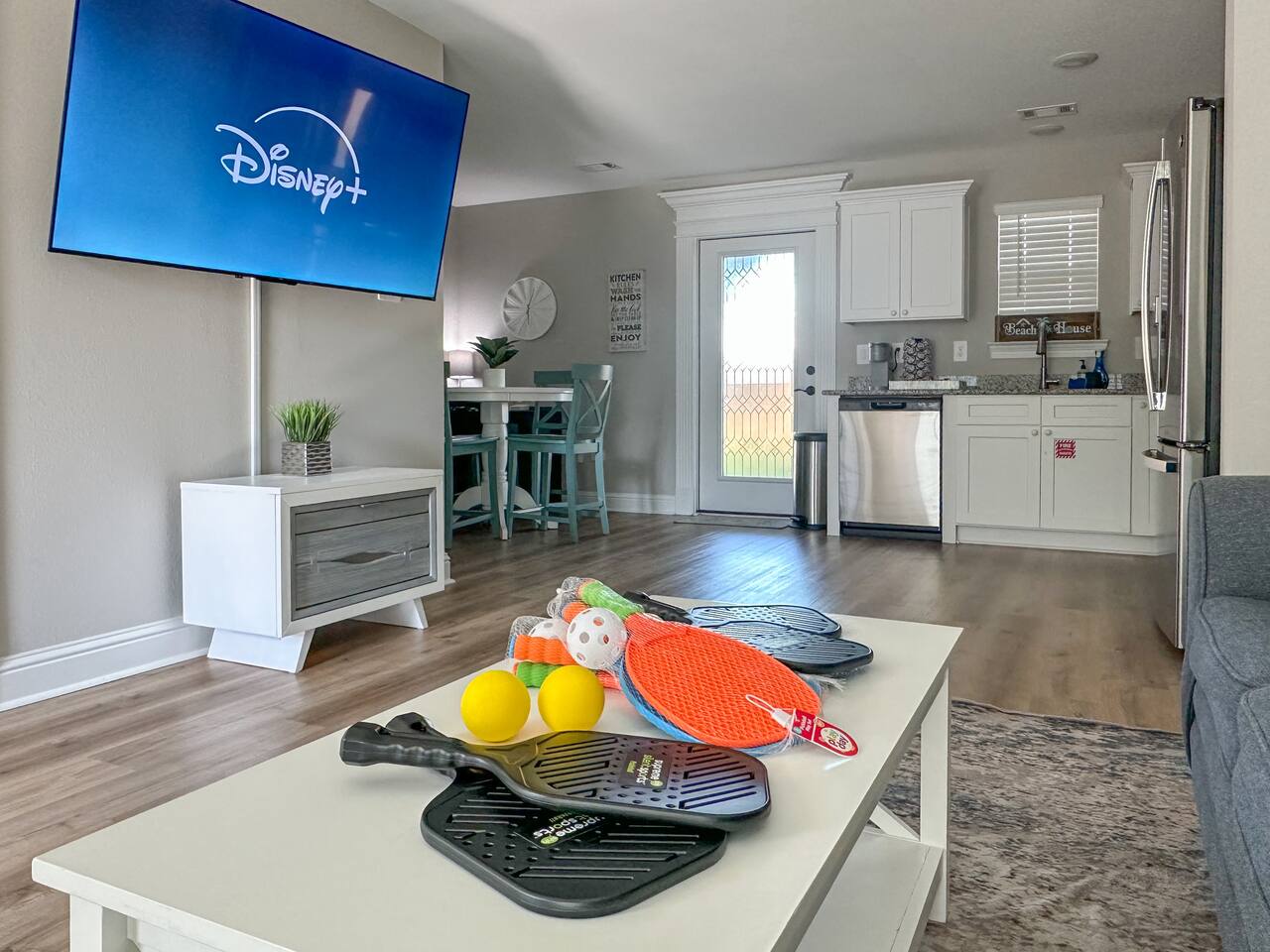 Beachfront 3BR Home w Fast Wi-Fi