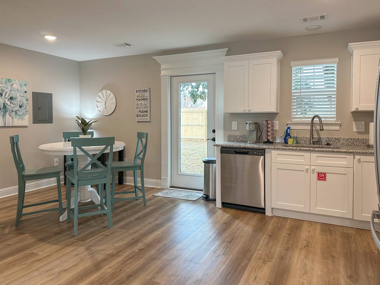 Beachfront 3BR Home w Fast Wi-Fi