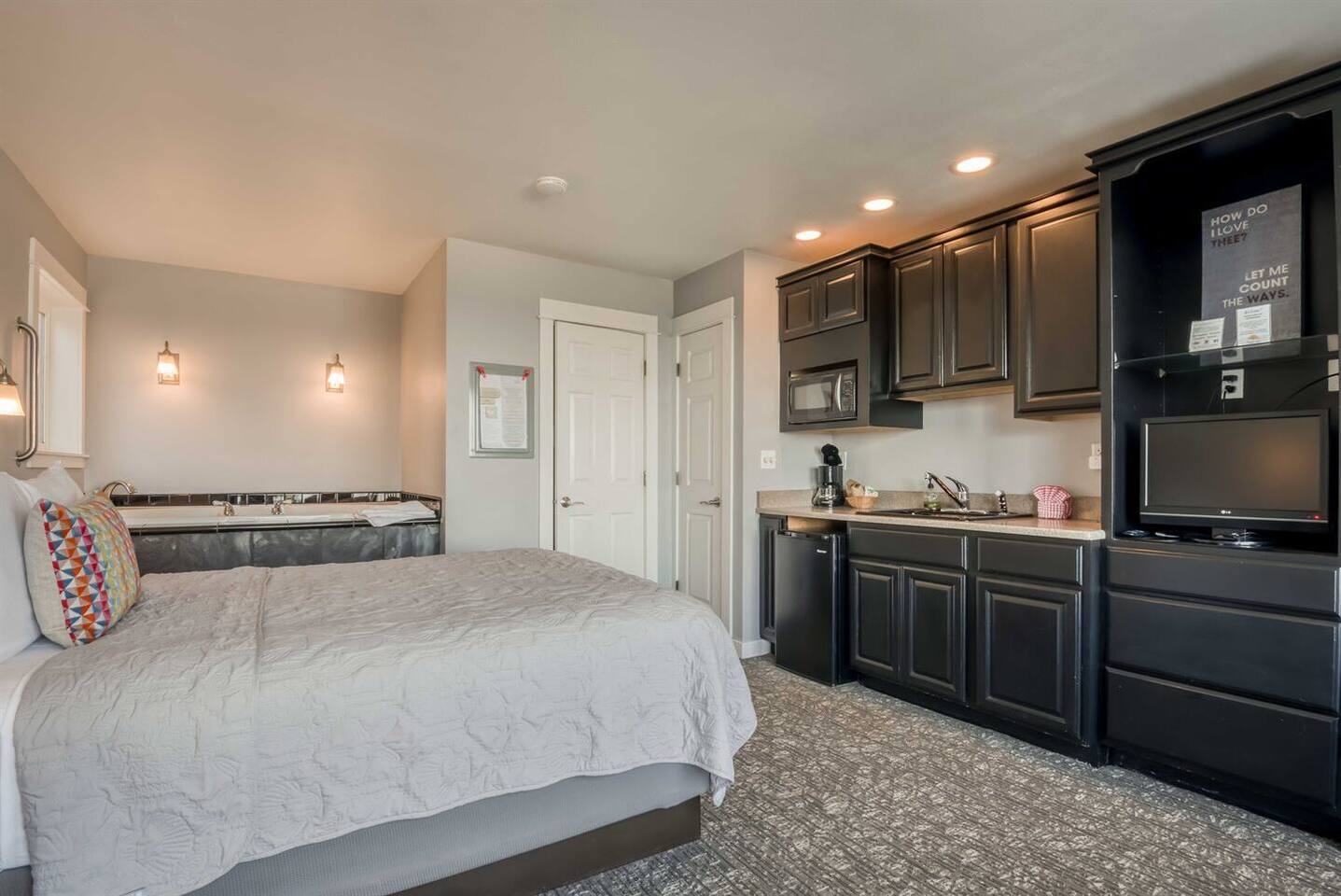Nelscott Suite - Sweet Haven Nelscott Manor