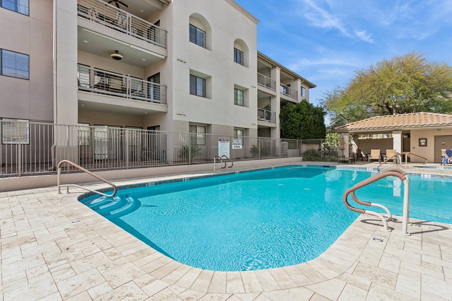 2BR Scottsdale Condo w/Pool & Hot Tub - Near Golf!