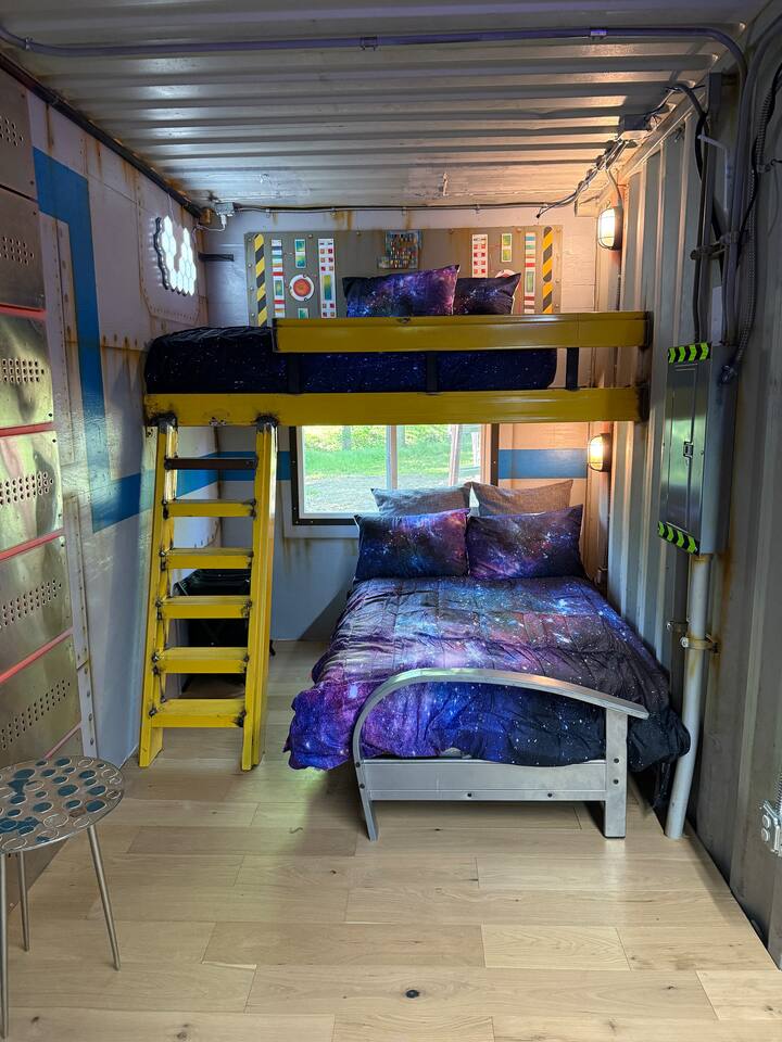 Space Cabin