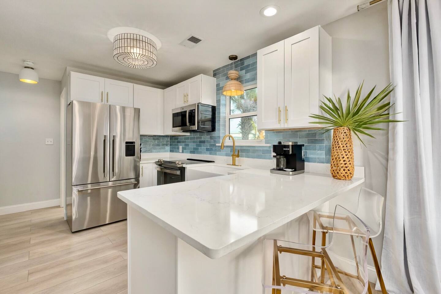 New 2BR/2BA - Gulf Views Steps to Gulf Sleeps 6
