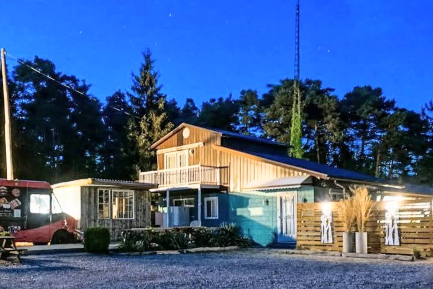 Spacious Family Reunion Getaway | Sleeps 25 |