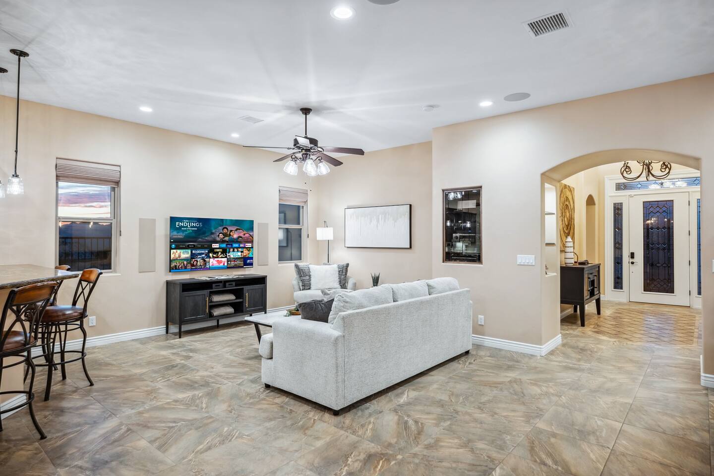 Grand Luxe | Pool+Spa| RV Garage | Starlink | BBQ