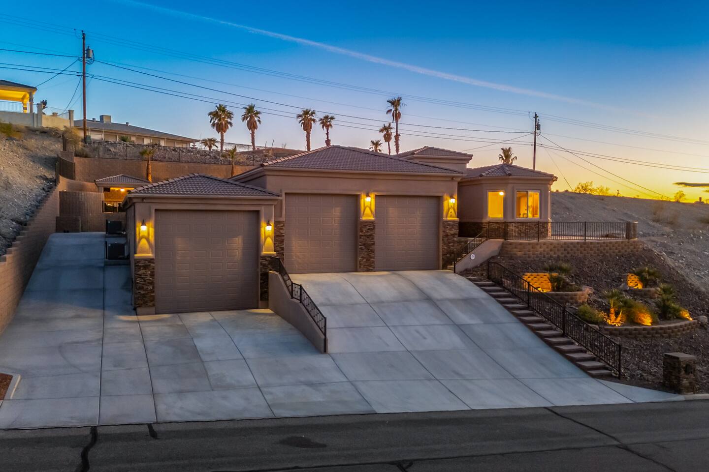 Grand Luxe | Pool+Spa| RV Garage | Starlink | BBQ