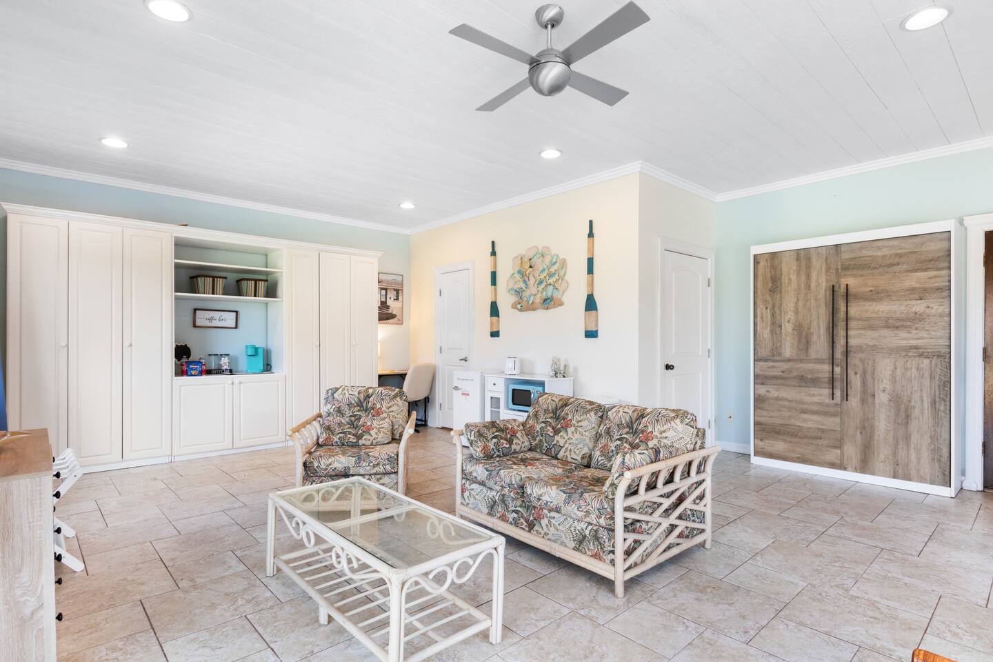Elegant Mediterranean Studio Suite on Golf Course