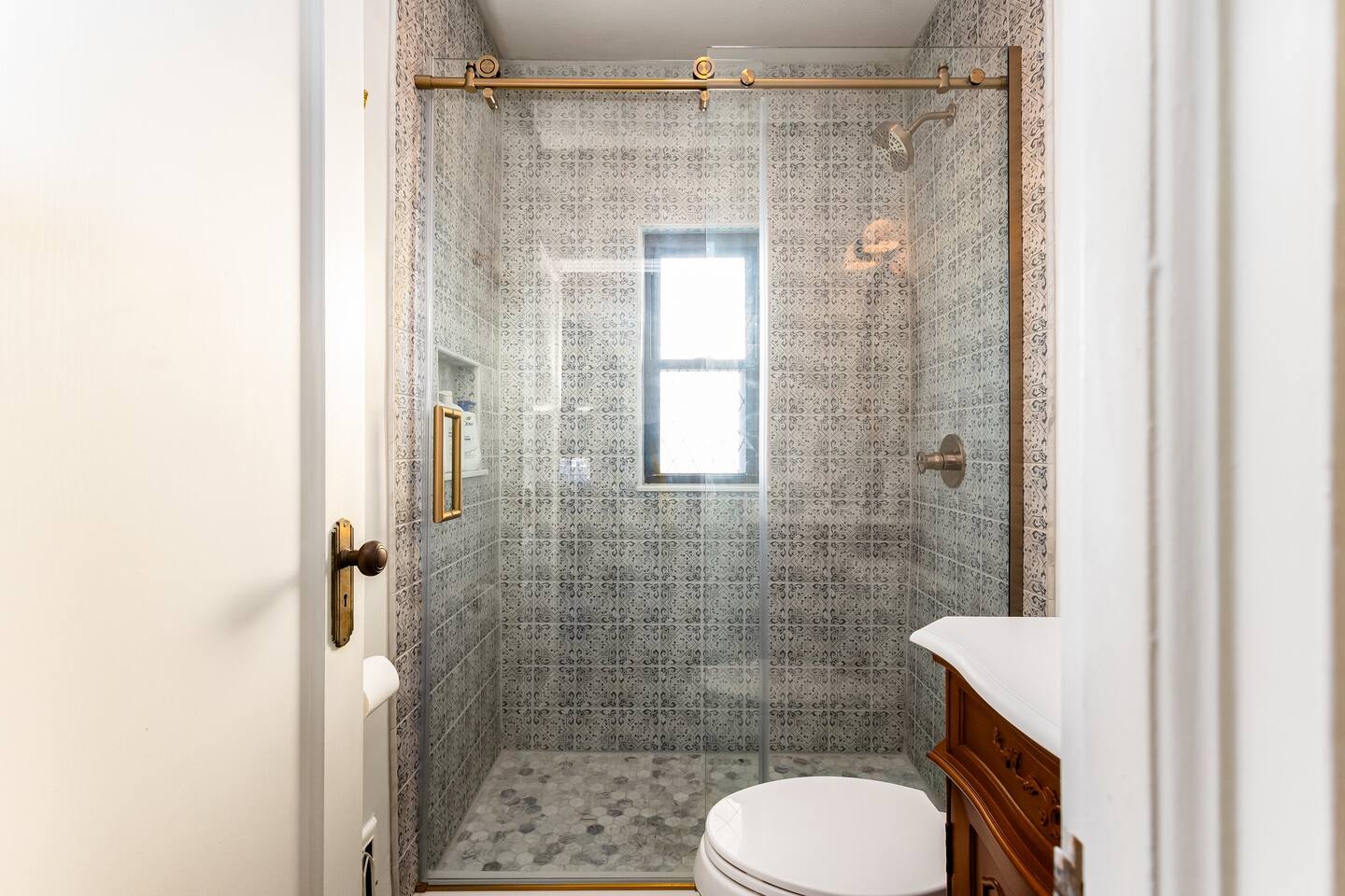 Clover Cottage | 1 mile to ND | Cozy Getaway