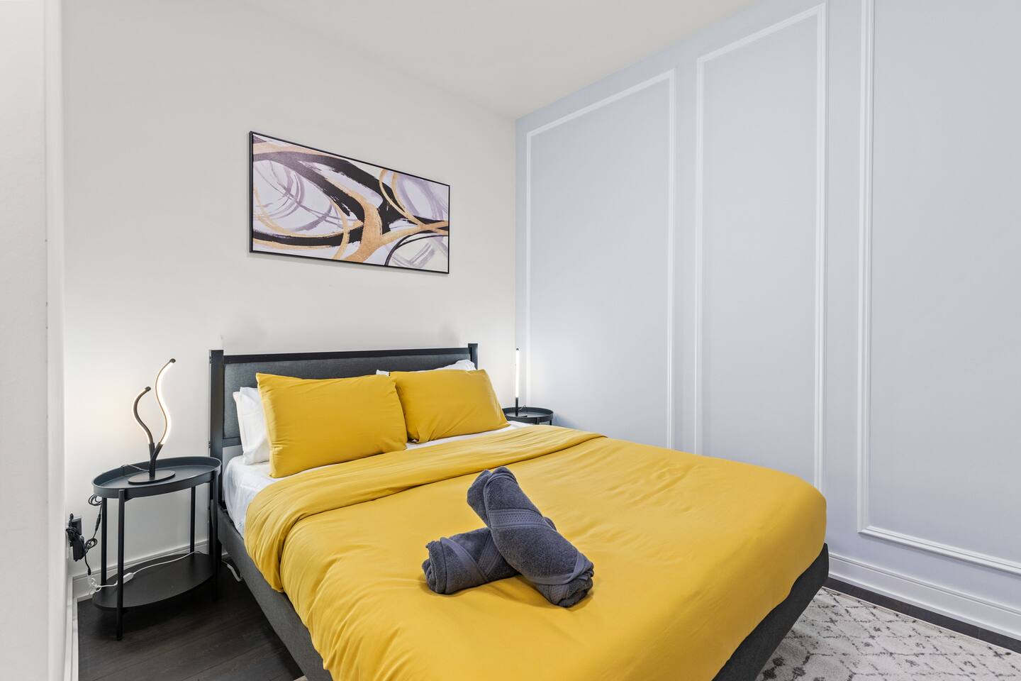Pro-Designed 4BR3BTH 2-Storey Townhouse-DT Toronto