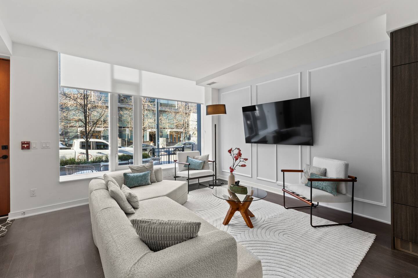 Pro-Designed 4BR3BTH 2-Storey Townhouse-DT Toronto