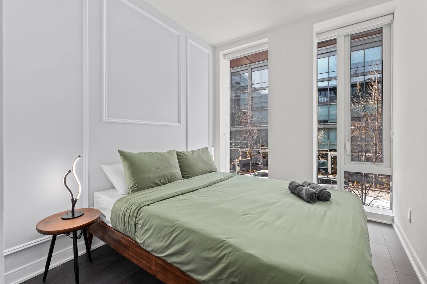 Pro-Designed 4BR3BTH 2-Storey Townhouse-DT Toronto