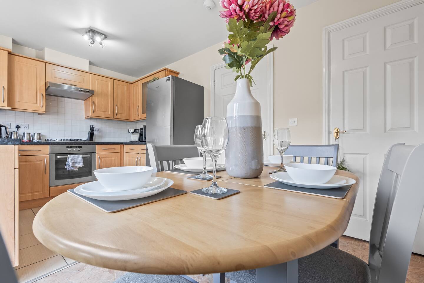 #35 City Home Sleeps 8 3BDR 2 BR Bham CC 10 mins