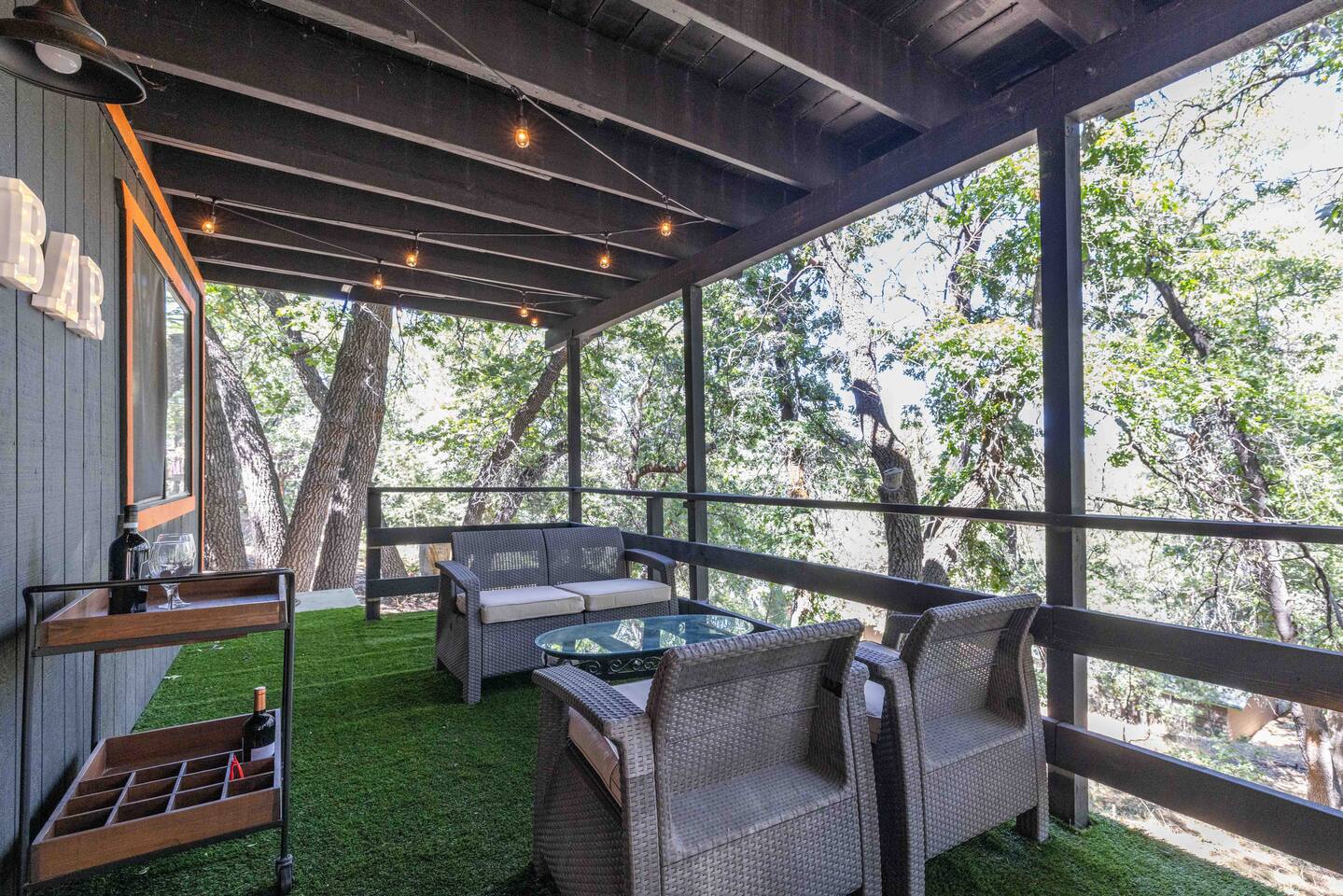 Moonridge Villa | BBQ | Spa | Wood Fireplace